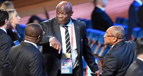 القبض على عضو بالفيفا ونائب رئيس الكاف